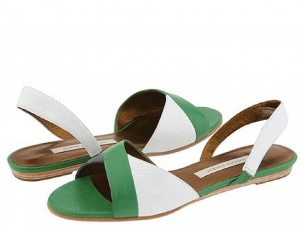 Cynthia Vincent  (mycloset.ro) - 450 lei