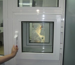 7.Pe aici proba ajunge in laboratorul unde este prelucrata. Din sangele placentar sunt pastrate doar celulele stem, celelalte elemente fiind indepartate