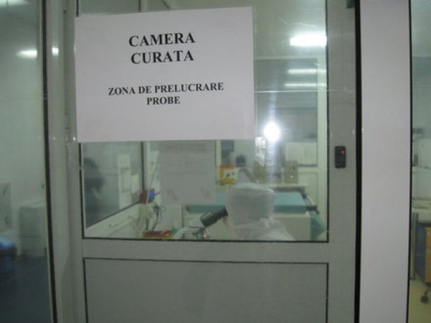 4. Laboratorul unde sunt prelucrate probele. Aici este locul unde sunt validate. In cazul in care proba nu este buna, clientul nu plateste nimic.