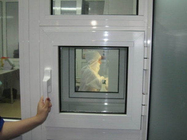 7.Pe aici proba ajunge in laboratorul unde este prelucrata. Din sangele placentar sunt pastrate doar celulele stem, celelalte elemente fiind indepartate