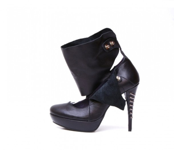 Mihaela Glavan - 700 ron