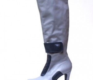 Mihaela Glavan - 1000 ron