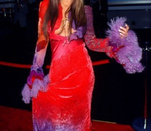 Carmen Electra imbracata pentru Halloween, in 2000