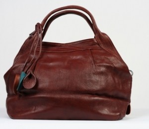 idealboutique.ro, geanta maxi din piele, 300 lei