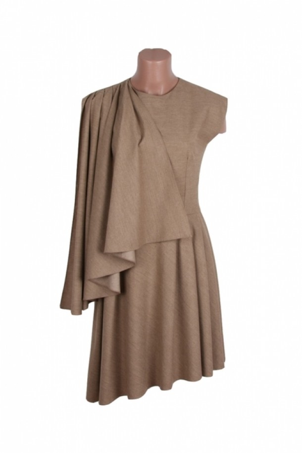 Claudia Castrale - 550 lei