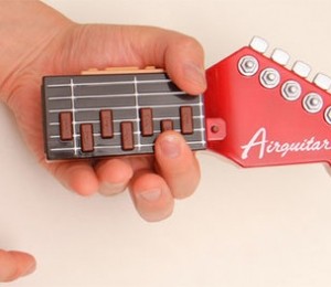 Simulator chitara, cu infrarosu (gadgetbox.ro) - 89 lei