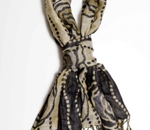 Sprider Stores esarfa grafica 45 RON