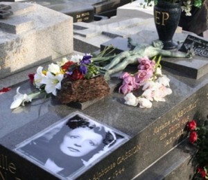 Le P?re-Lachaise, mormantul lui Edith Piaf