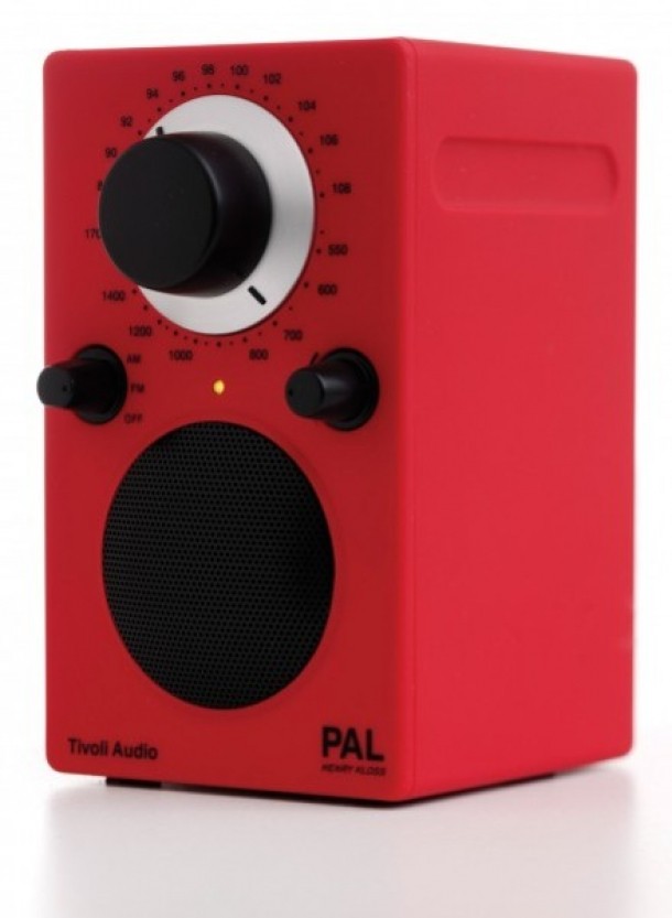 Tivoli Pad rosu, 850 de lei, www.homedeco.ro