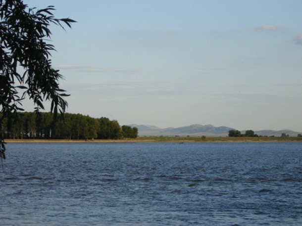 malul Dunarii pe faleza din Galati