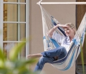 Hamac (http://www.hamacuri.ro/hamacuri-scaun-hamac-scaun-caribena-albastru-p-138.html) - 160.00 Lei