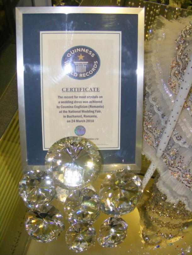 Cosmina Englizian in Cartea Recordurilor