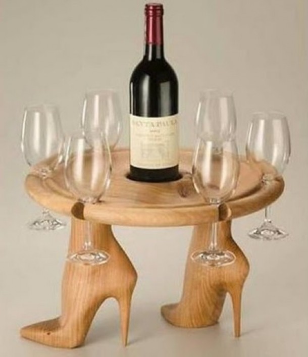 Masuta de vin cu picioare de dama