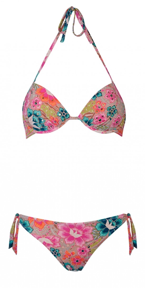 Accessorize - Top 99 lei; Slip 86,5 lei