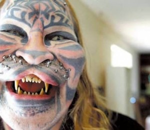 Denis Avner - Omul pisica