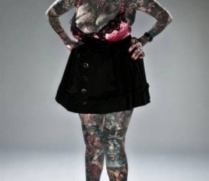 Isobel Varley - Cea mai invarsta femeie tatuata din lume