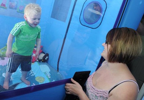 Josh Hodkins in noul patut special amenajat pentru el