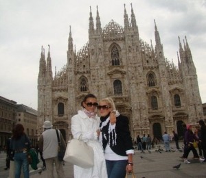 Denisa si Raluca Tanase - Italia - Milano