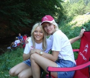 Laura Cosoi si Dana Rogoz