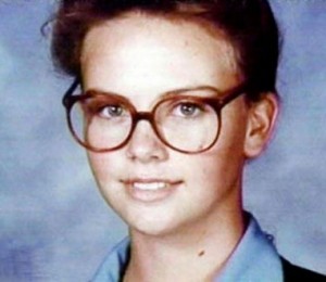 Charlize Theron in copilarie