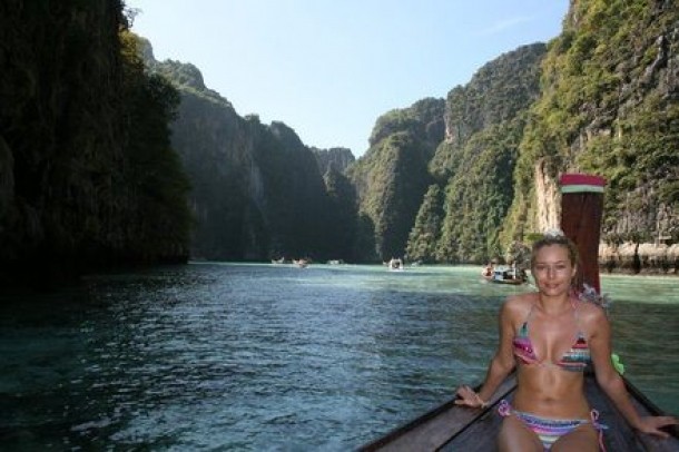 Laura Cosoi - Tailanda