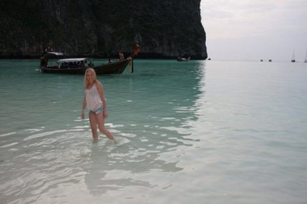 Laura Cosoi - Tailanda