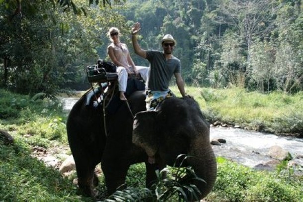 Laura Cosoi - Tailanda