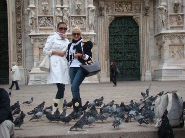 Denisa si Raluca Tanase - Italia - Milano