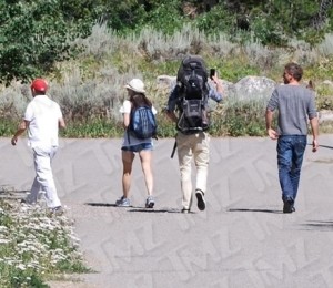 Ryan Reynolds si Sandra Bullock in Wyoming