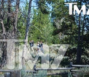 Ryan Reynolds si Sandra Bullock in Wyoming