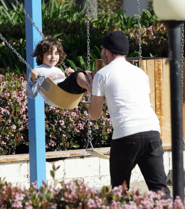 Blue Angel fiul lui David Howell Evans, membru U2