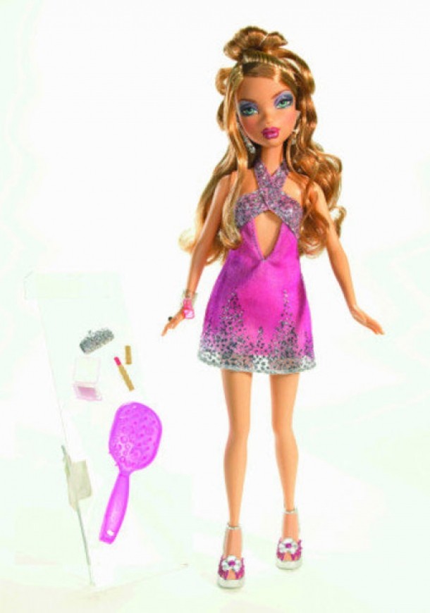 Papusa My Scene tinuta de zi - 78.00 ron- www.pitikot.ro