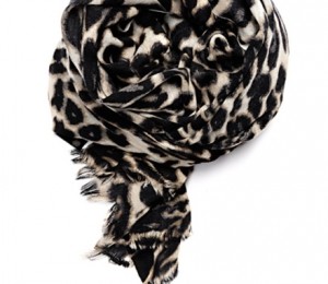 Fular animal print Mango 39.95 EUR