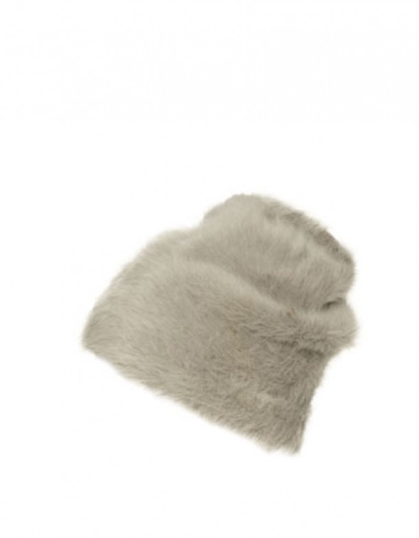 Caciula blana Zara 89.00 RON