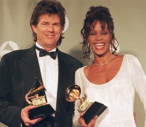 Whitney Houston si David Foster - Premiile Grammy - 1994
