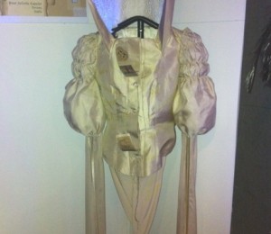 Creatia expusa la Muzeul Postei din Paris