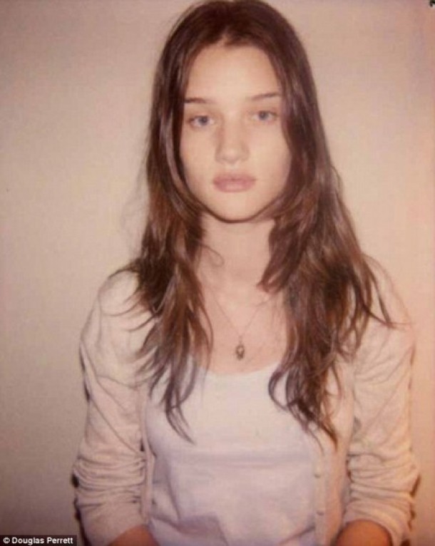 Rosie Huntington-Whiteley inainte