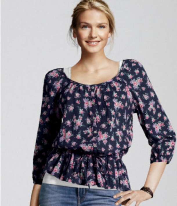 Bluza inflorata H&M - 99 RON