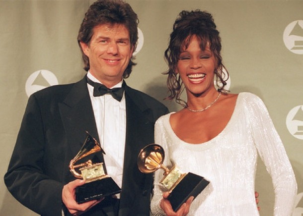 Whitney Houston si David Foster - Premiile Grammy - 1994