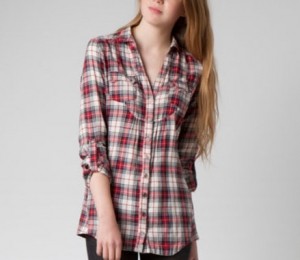 bershka camasa 29,00 lei