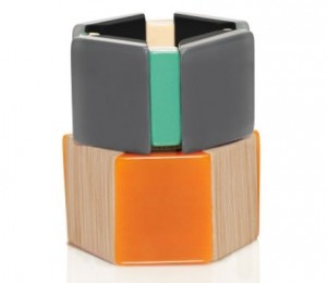 H&M - Bratari supradimensionate din plastic si lemn