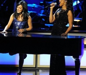 Martina McBride si Jennifer Hudson
