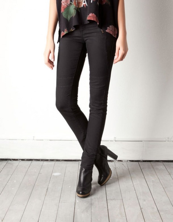 pull&bear jeansi 69.00 lei