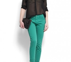 Pantaloni slim-fit Mango - 22.99 EUR