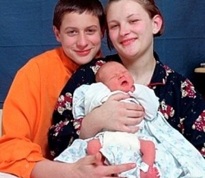 Sean Stewart, Emma Webster si fiul lor, Ben