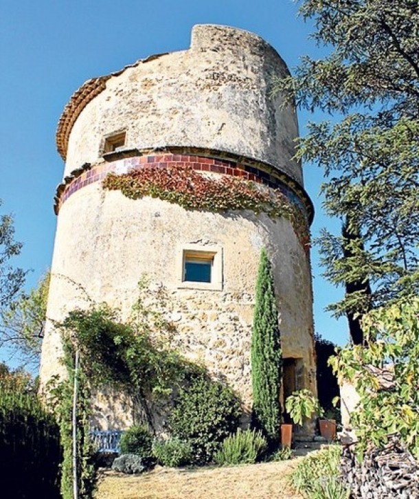 Turnul modern de secol 16