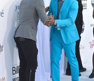 Usher si John Legend