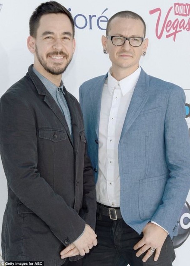 Mike Shinoda si Chester Bennington - Linkin Park