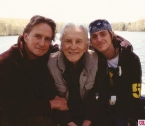 Michael si Kirk Douglas - It Runs in the Family