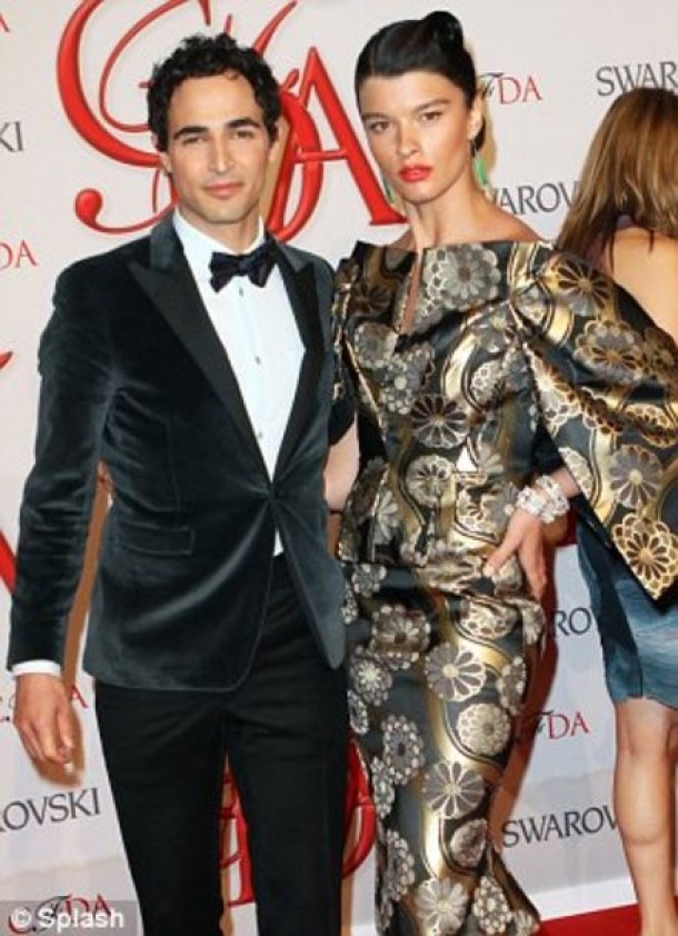 Zac Posen si Crystal Renn